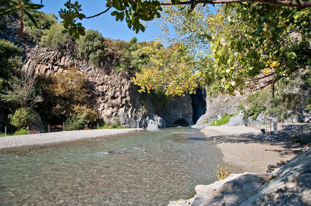 Glamping Alcantara Мотта-Камастра Экстерьер фото