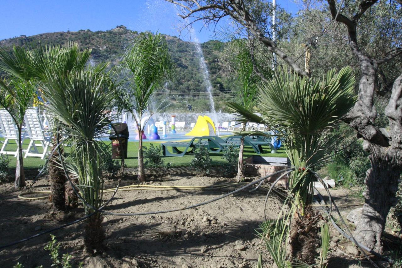 Glamping Alcantara Мотта-Камастра Экстерьер фото